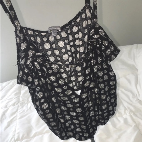 crop tops - Picture 3 of 3